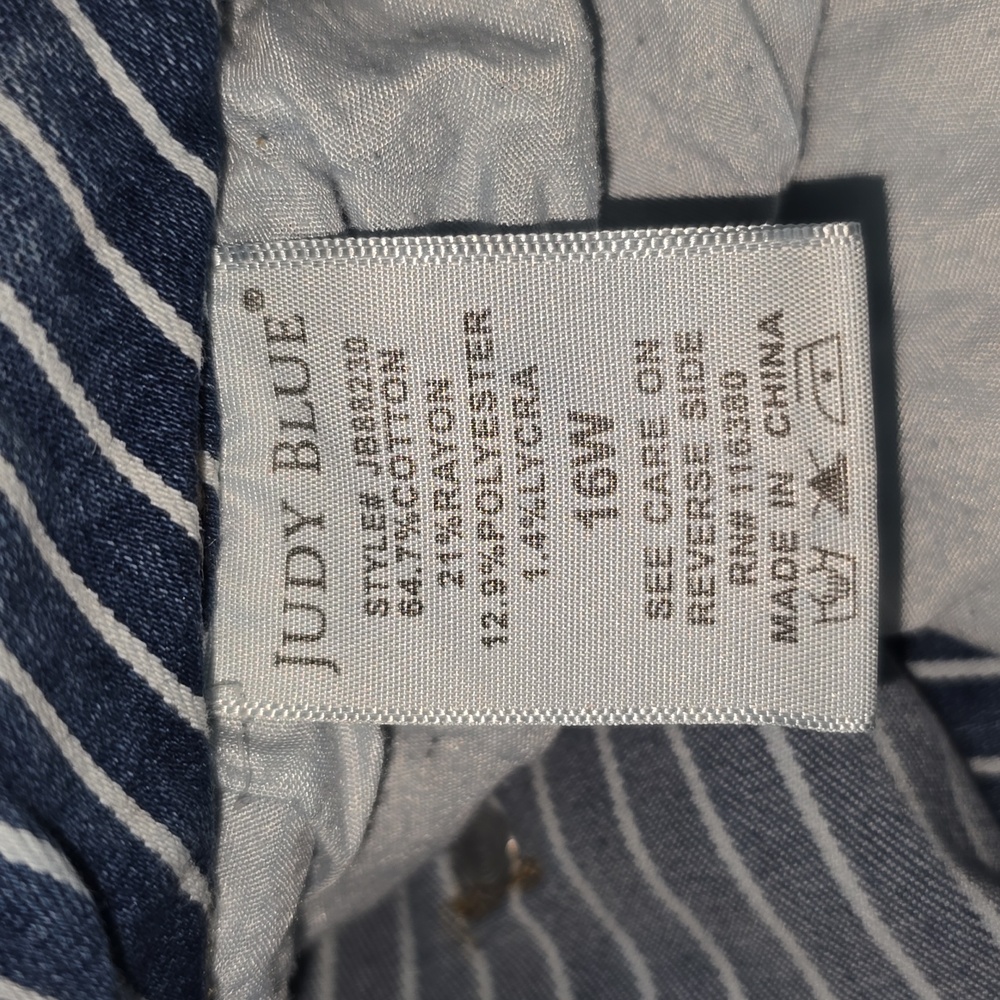 Judy Blue Blue & White Striped Super Flare Raw Hem Jeans Womens Size 16W - Picture 12 of 16